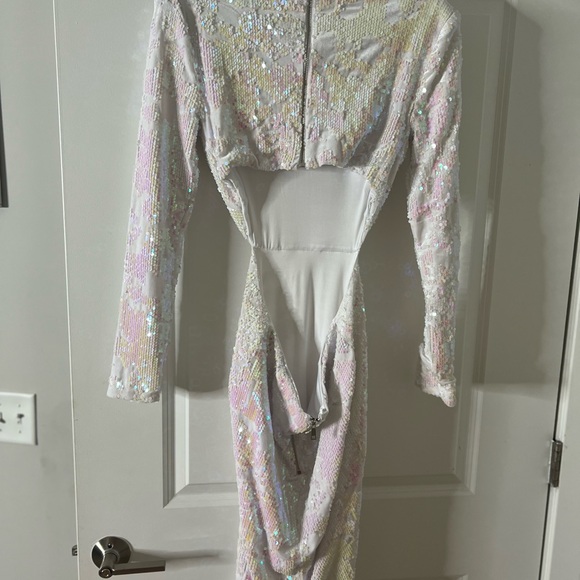 Brand New w/tags, NEVER WORN! JLuxLabel WHITE Sequin dress. - Picture 3 of 4